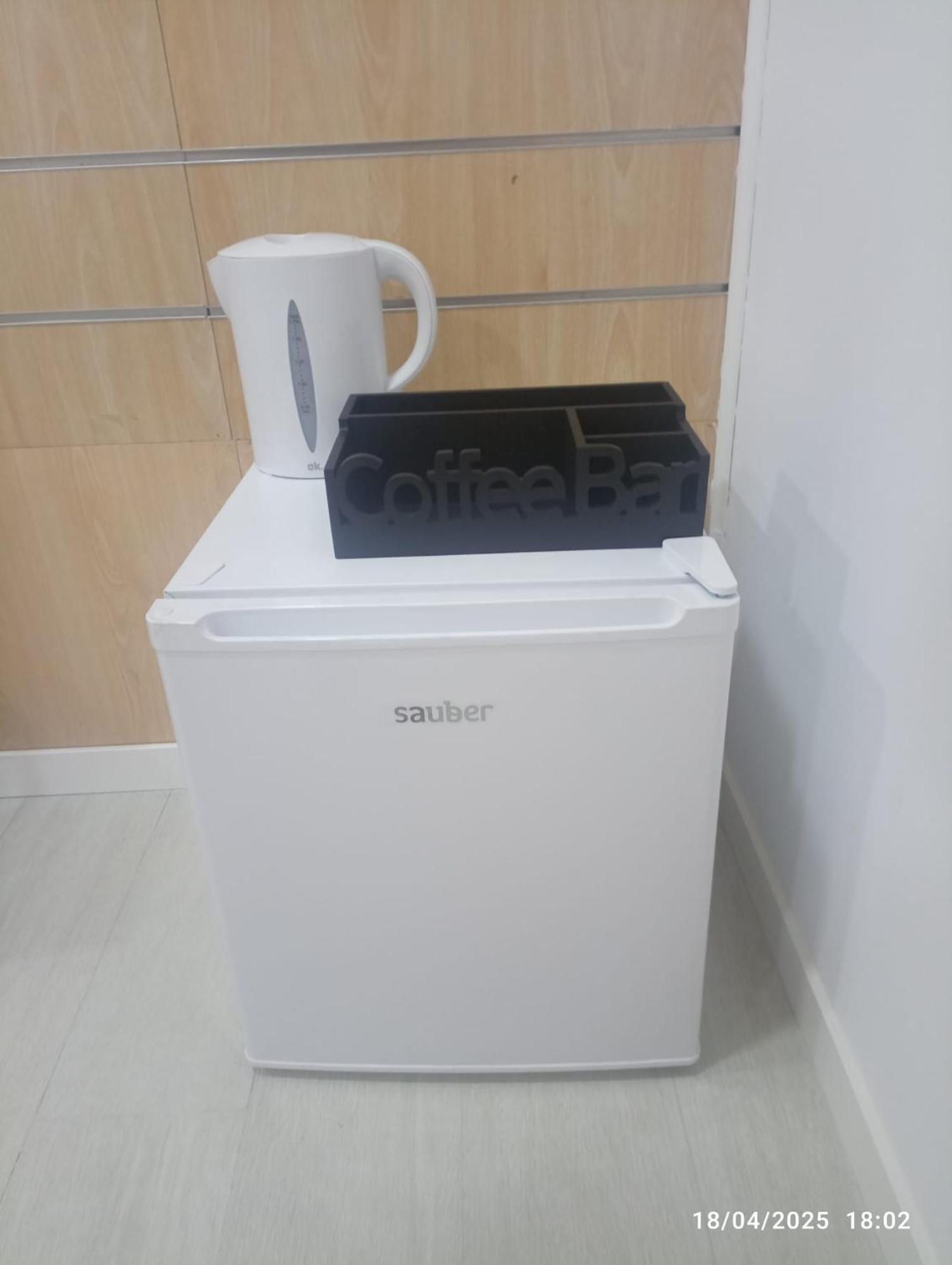 Alexa Host Hostal Madrid